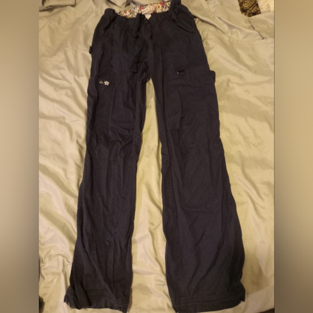 Scrub bottoms - Picture 2 of 3